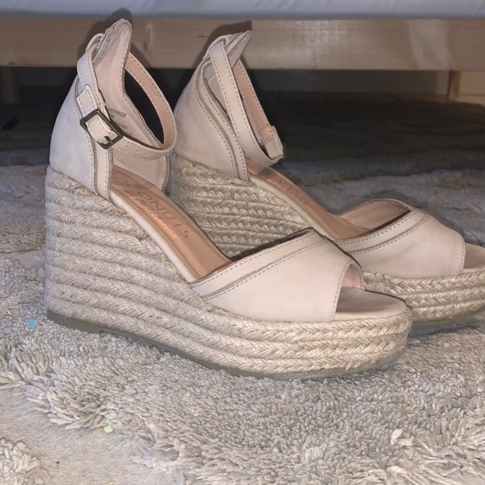 tan wedges